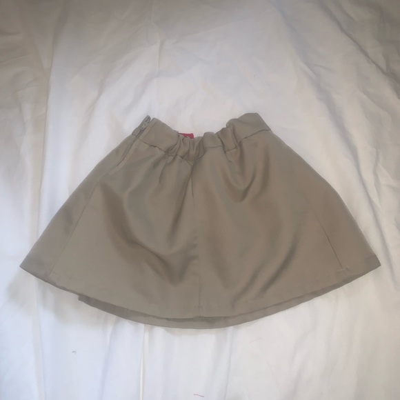 7 Piece Girls 4-5T Beige Khaki Uniform Set - Picture 7 of 15